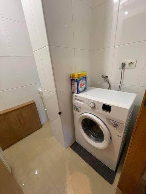 Apartamento Lugo Ciudad מראה חיצוני תמונה