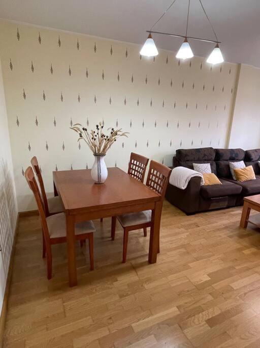 Apartamento Lugo Ciudad מראה חיצוני תמונה