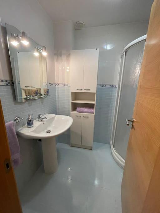 Apartamento Lugo Ciudad מראה חיצוני תמונה